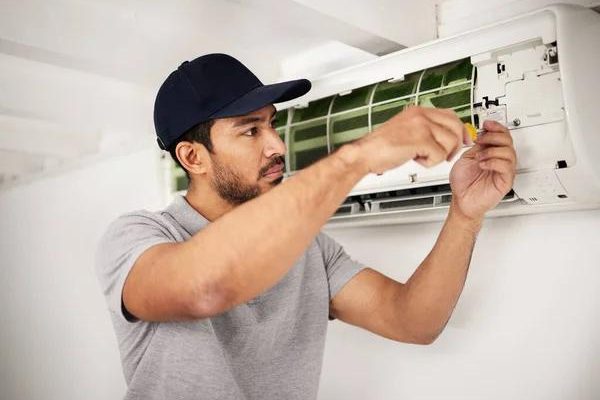 AC Repair Tips to Improve Efficiency and Reduce Costs