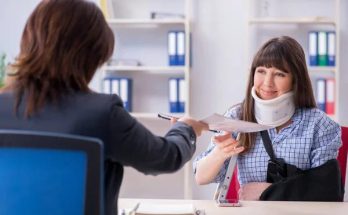 How an accident lawyer Can Help After an Injury