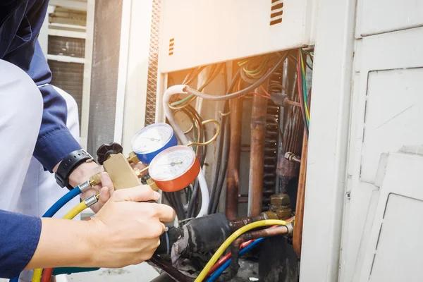 Trusted Heating and Cooling Services from RAD HVAC INC.